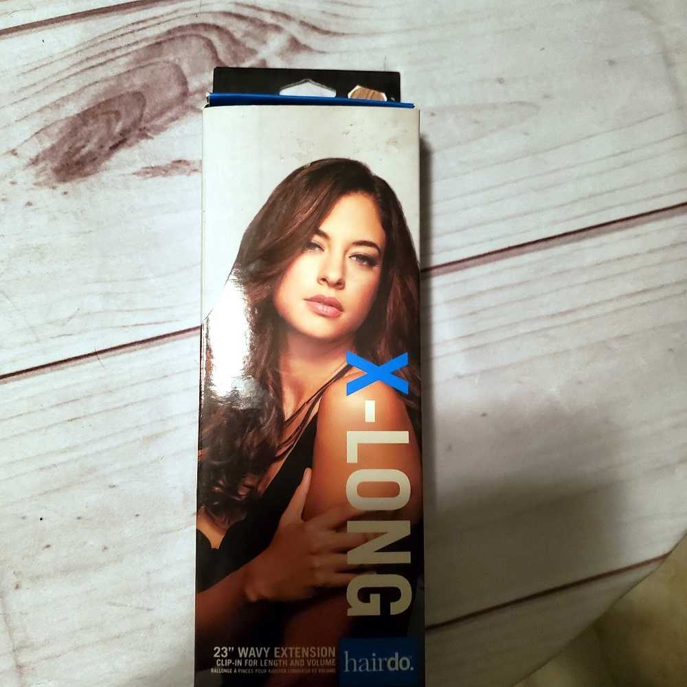 Hairdo XL 23" Wavy Extension in Golden Wheat NWT